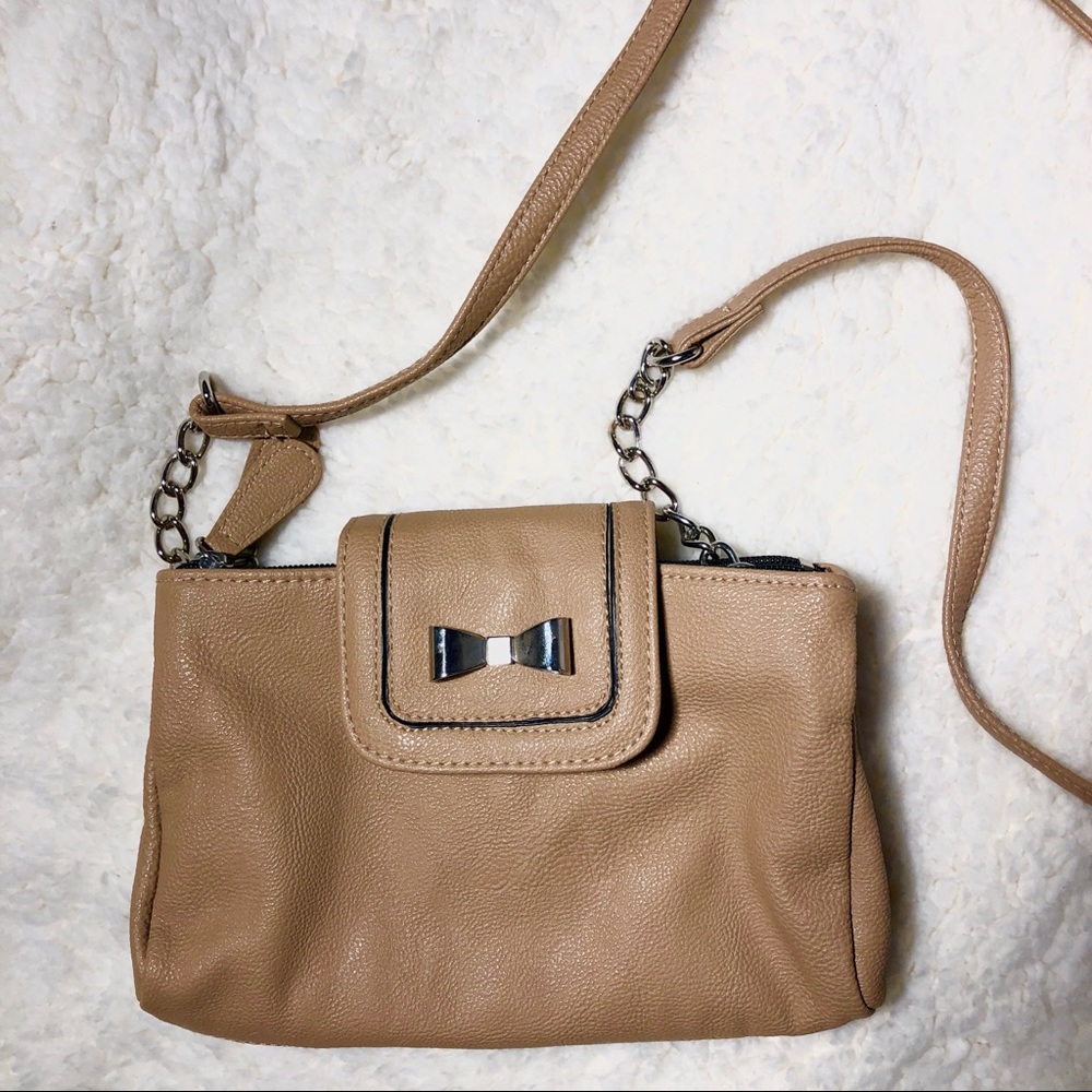 Tan Bow Crossbody